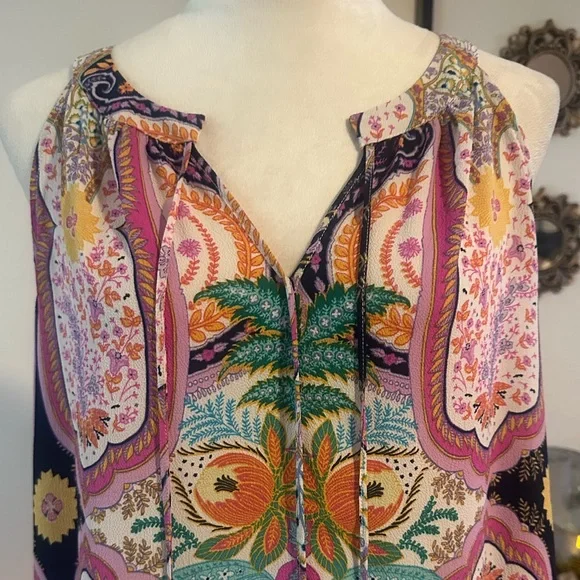 Rose & Olive Sleeveless Bohemian Tunic - Picture 4 of 7